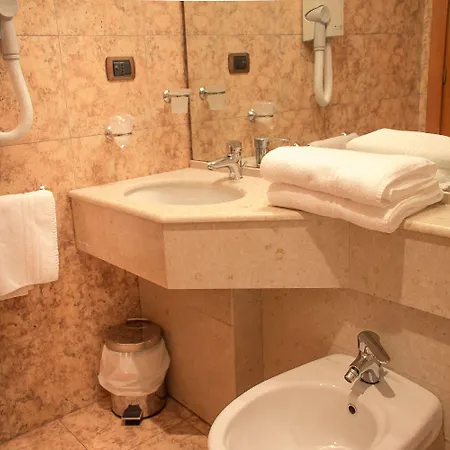 Crabun Hotel Pont-Saint-Martin