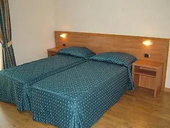 Crabun Szálloda 3*
